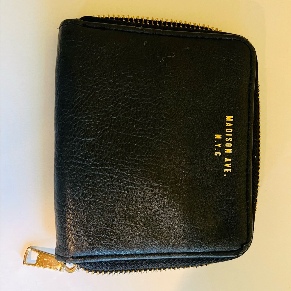 Card holder/wallet